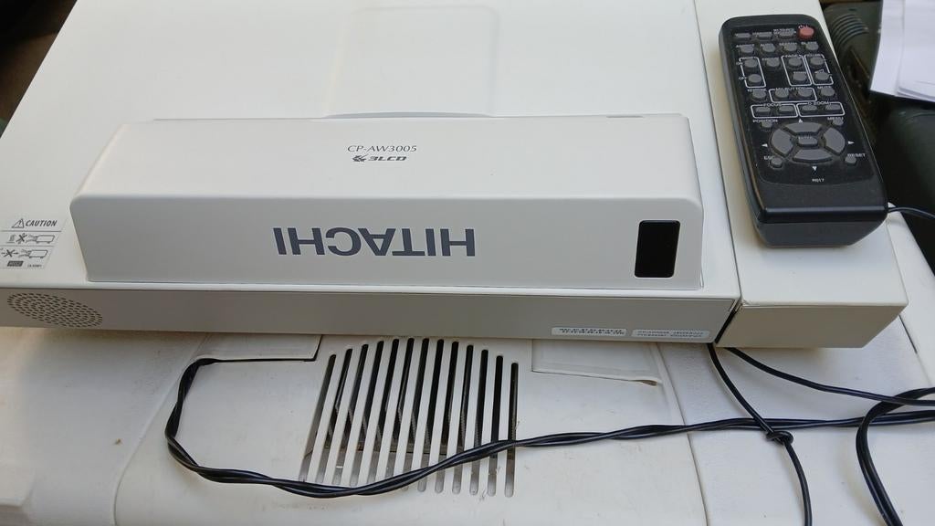 Hitachi CP-AW3005 LCD Projector - Zo goed als nieuw, Audio, Tv en Foto, Beamers, Ophalen, HD (720), Zo goed als nieuw, LCD