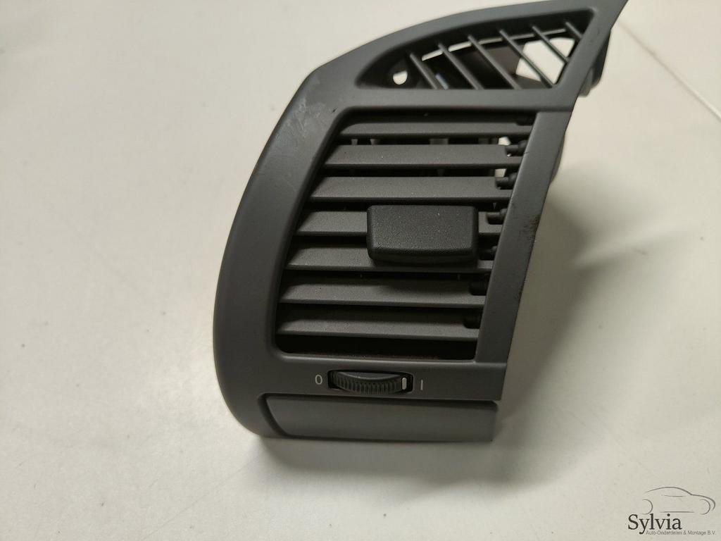 Ventilatierooster donkergrijs linksvoor BMW Z4 E85 7025631, Gebruikt, -, -, Ophalen of Verzenden