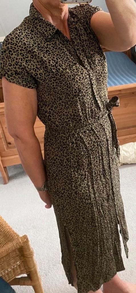 Middellange jurk Costes Maat M Khaki/Zwart, Kleding | Dames, Maat 38/40 (M), Ophalen of Verzenden, Gedragen, Onder de knie