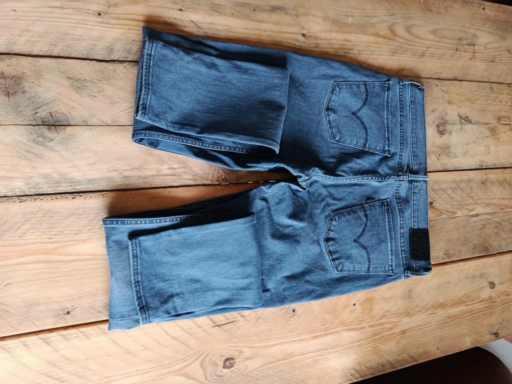 Levi's skinny jeans, Kleding | Dames, Broeken en Pantalons, Blauw, Ophalen of Verzenden, Zo goed als nieuw, Maat 34 (XS) of kleiner