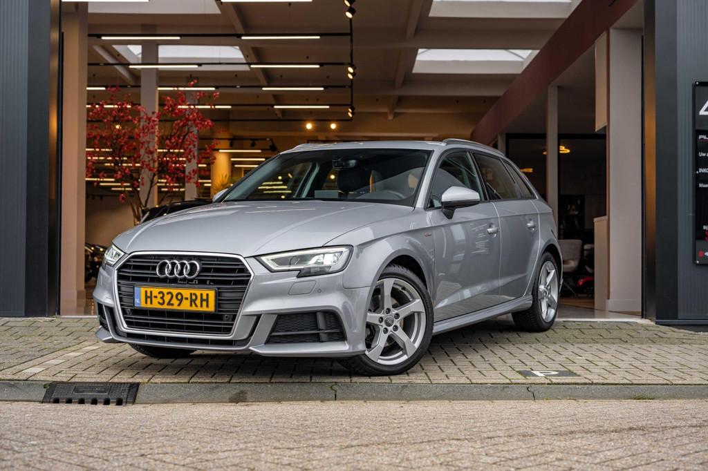 Audi A3 Sportback 1.0 TFSI S-Line|Carplay|Camera|Navi|Cruise, Voorwielaandrijving, Stof, Gebruikt, Zwart