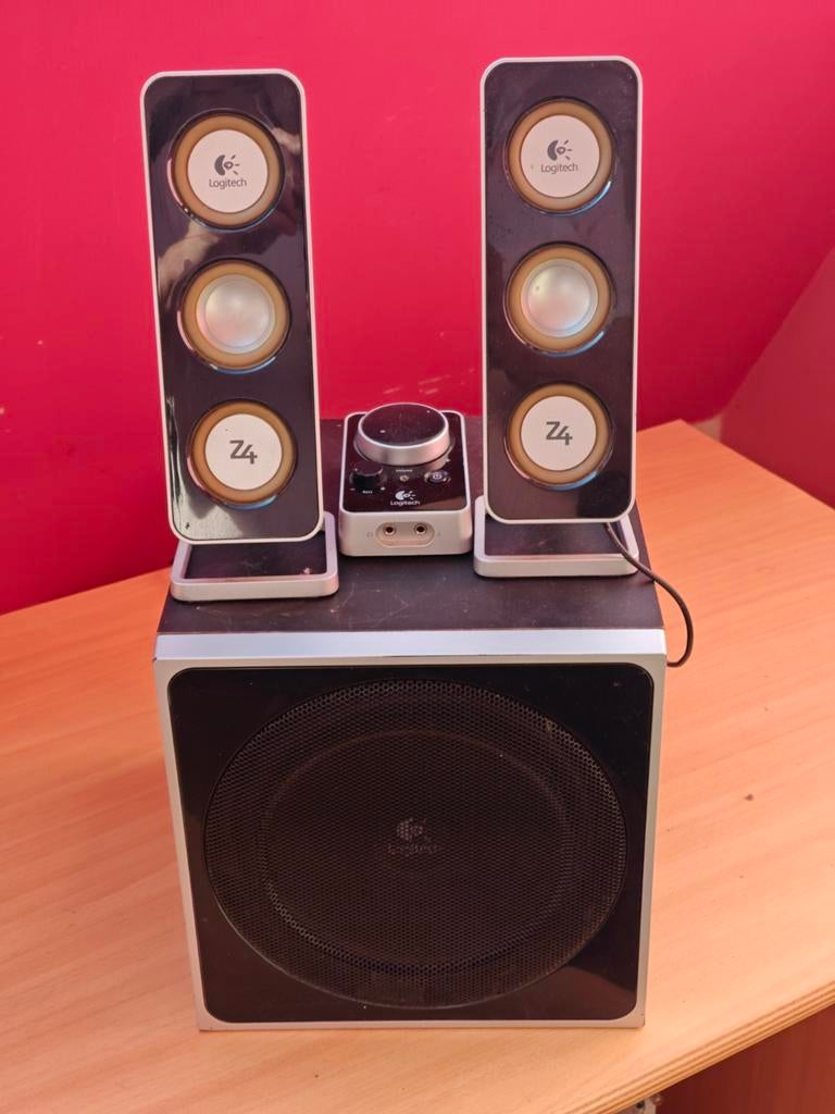 Logitech Z4 2.1 Speakersysteem met Subwoofer, Overige merken, Gebruikt, Ophalen of Verzenden, 60 tot 120 watt