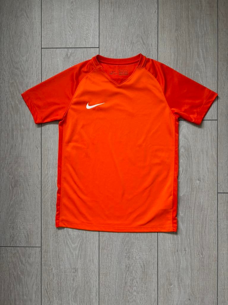 Oranje Nike voetbalshirt zgan maat 140-146, Ophalen of Verzenden, Zo goed als nieuw, Jongen of Meisje, Shirt of Longsleeve