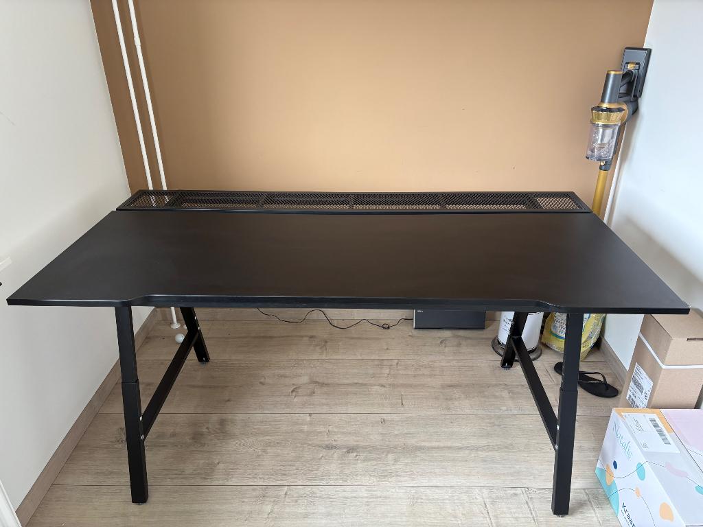 (Game) Bureau zwart, Huis en Inrichting, Ophalen, In hoogte verstelbaar, Zo goed als nieuw, Bureau