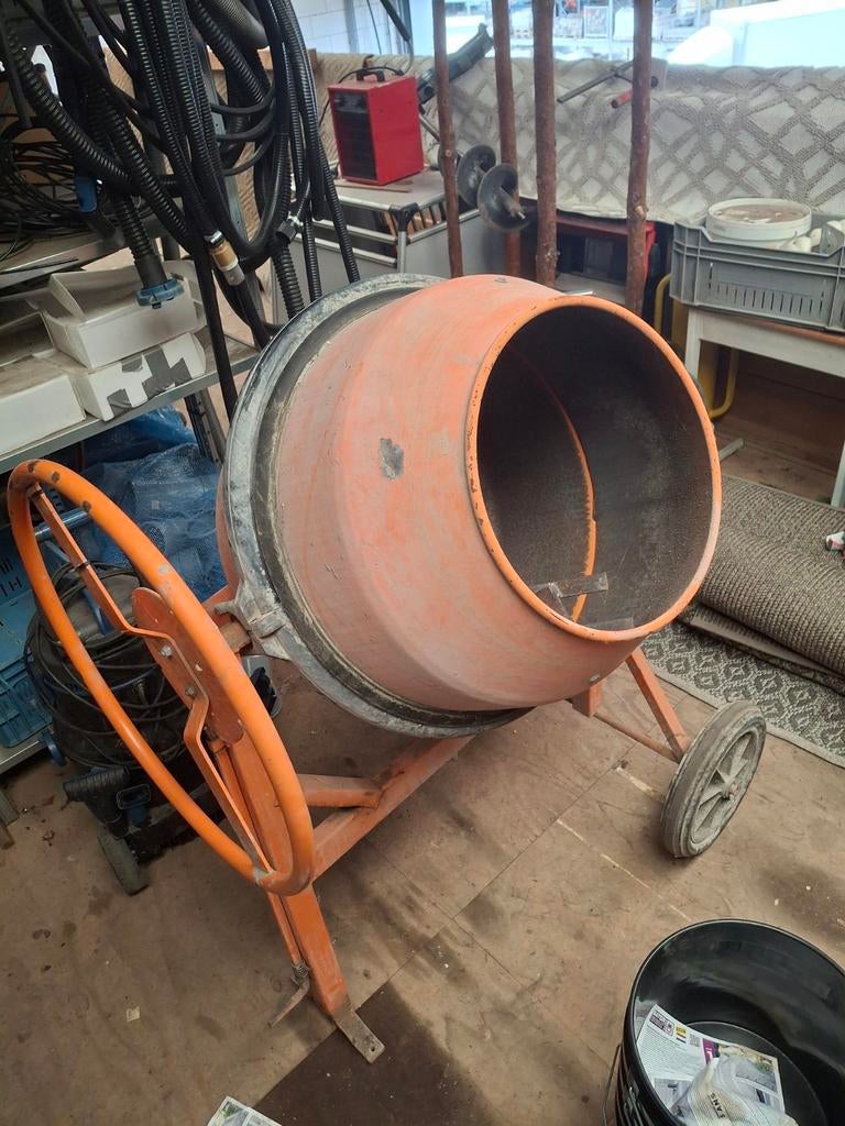 Betonmolen 150 liter tehuur, Doe-het-zelf en Verbouw, Ophalen of Verzenden
