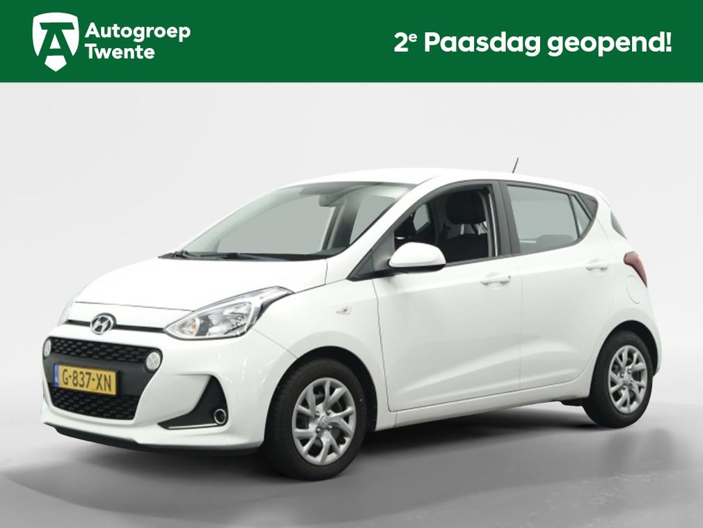 Hyundai i10 1.0i Comfort Smart Pack | Navigatie | Apple carp, 12 maanden, Stof, Gebruikt, 4 stoelen