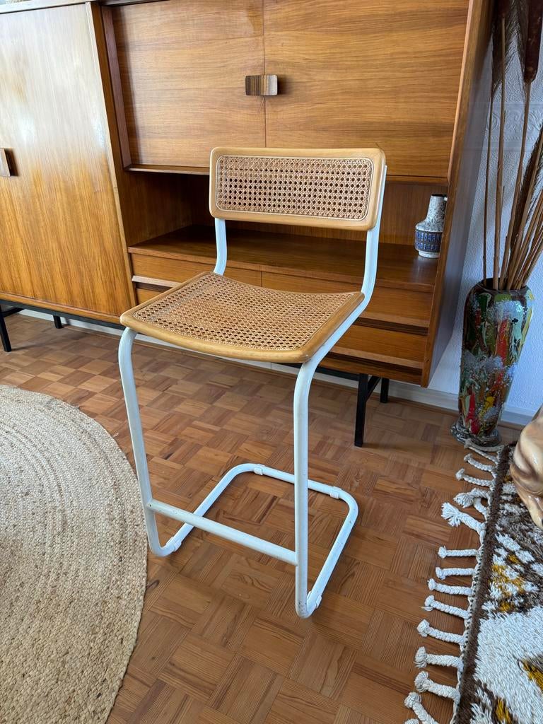 Jaren ‘70 Marcel Breuer, made in Italy, type Cesca kruk, Huis en Inrichting, Barkrukken, Ophalen, Gebruikt, Met voetsteun, 60 tot 90 cm