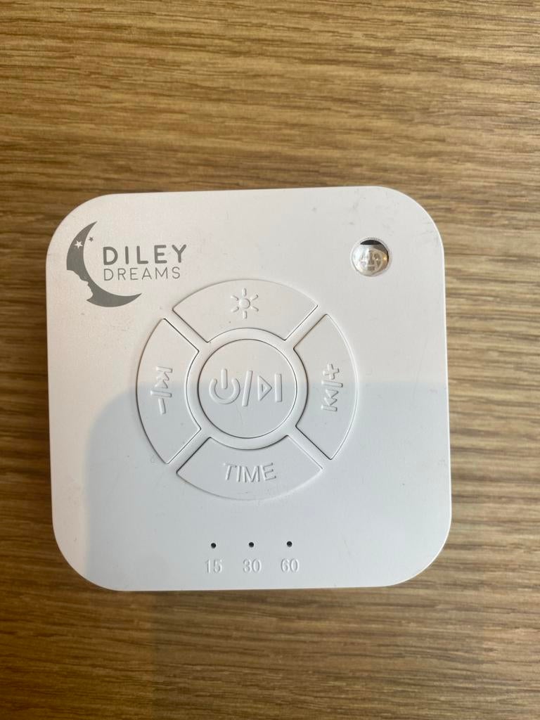 Diley dreams white noice apparaatje, Kinderen en Baby's, Babyfoons, Ophalen of Verzenden, Zo goed als nieuw, 250 meter of meer