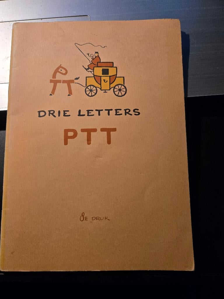 boek "Drie letters PTT" van D.G.G. van Ringelestein 1960, Ophalen, Gelezen, Non-fictie