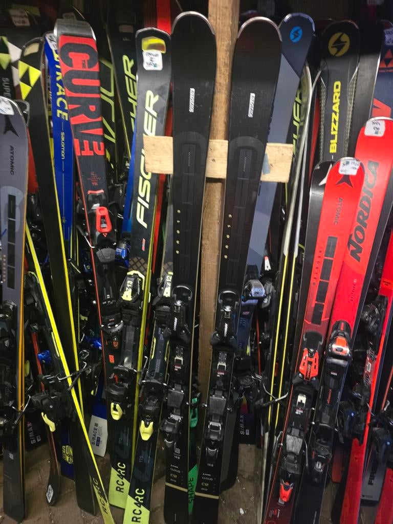168cm ATOMIC CLOUD C12 REVOSHOCK DAMES GEVORDERDEN NP 850€, Sport en Fitness, Skiën en Langlaufen, 160 tot 180 cm, Ophalen of Verzenden