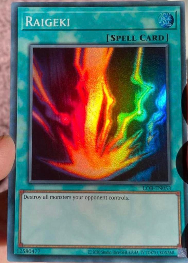 Yu-Gi-Oh! Raigeki LOB Print !, Hobby en Vrije tijd, Verzamelkaartspellen | Yu-gi-Oh!, Ophalen of Verzenden, Zo goed als nieuw