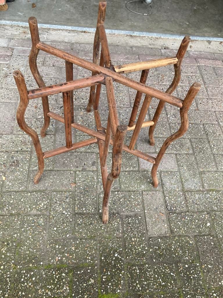 Oude Rooktafel met Koperen Blad, Ophalen