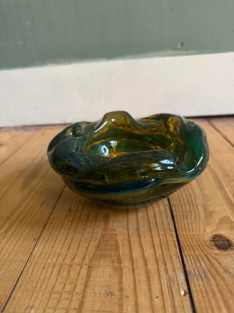 Vintage Mdina Malta Art Glass schaal/asbak Groen Amber zgan, Antiek en Kunst, Antiek | Glas en Kristal, Ophalen of Verzenden
