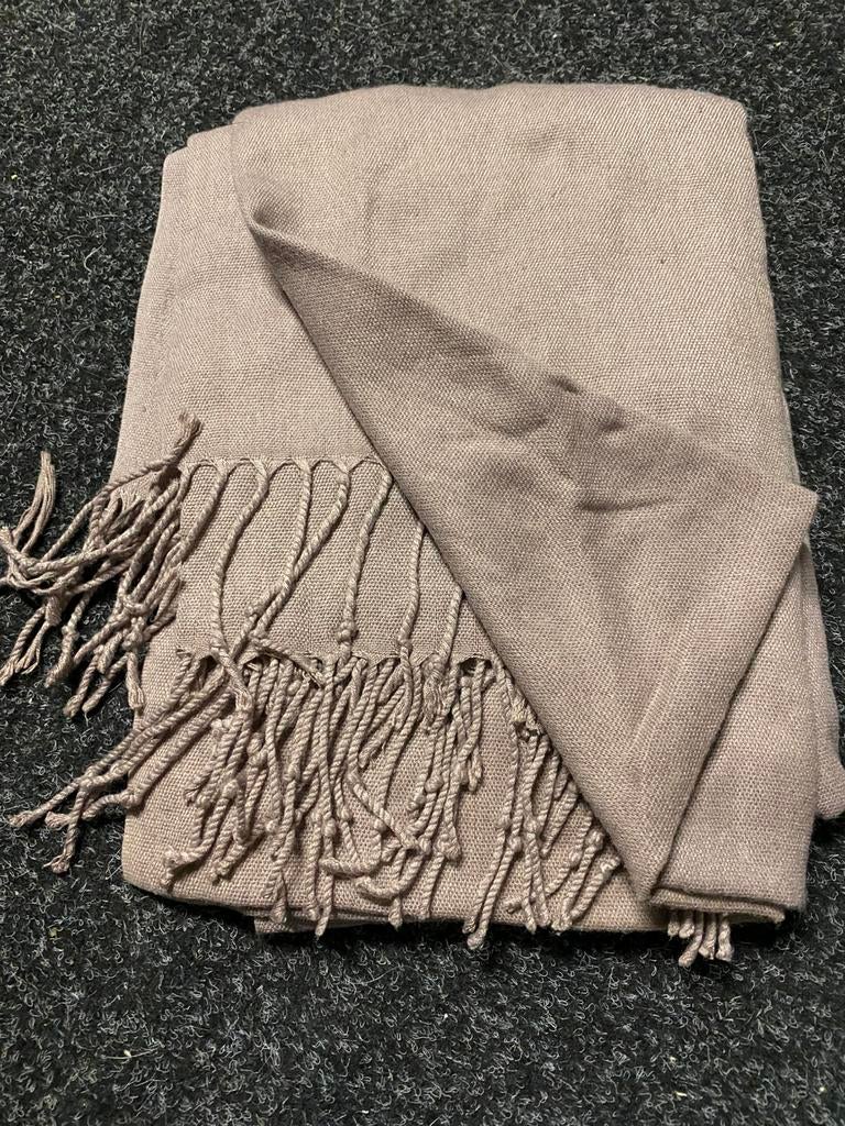 Hijab hoofddoek beige, Ophalen of Verzenden, Zo goed als nieuw