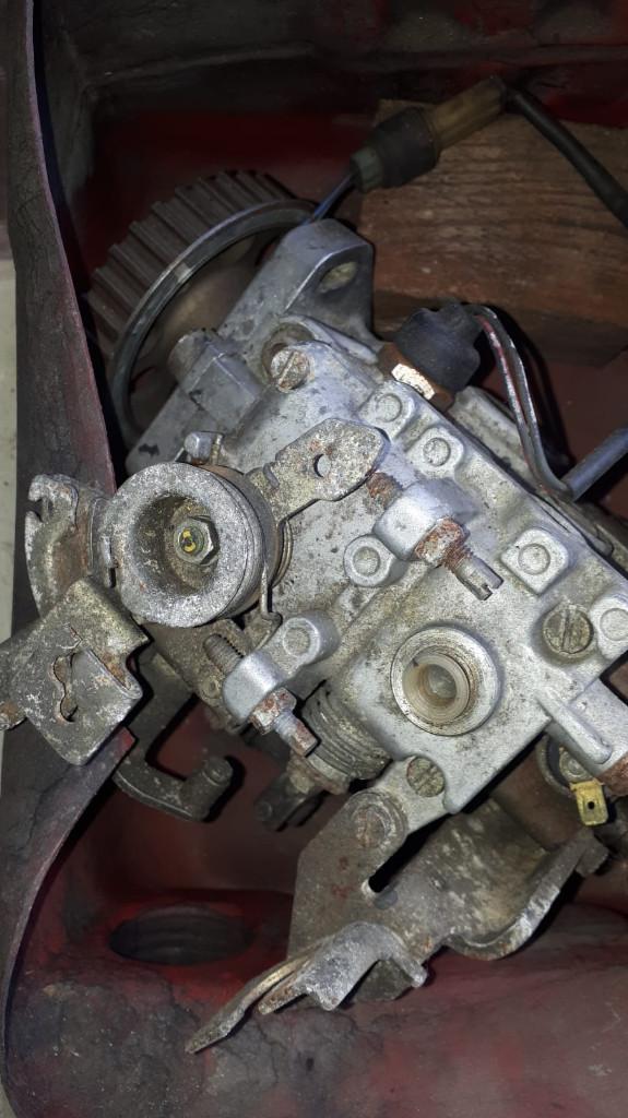 Nissan sunny diesel brandstofpomp, Ophalen, Gebruikt