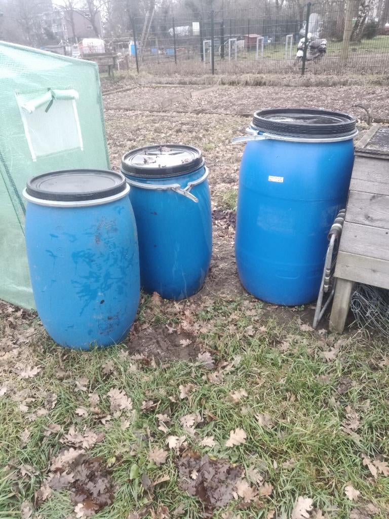 Blauwe regen tonnen, 150 liter of meer, Ophalen, Nieuw, Kunststof