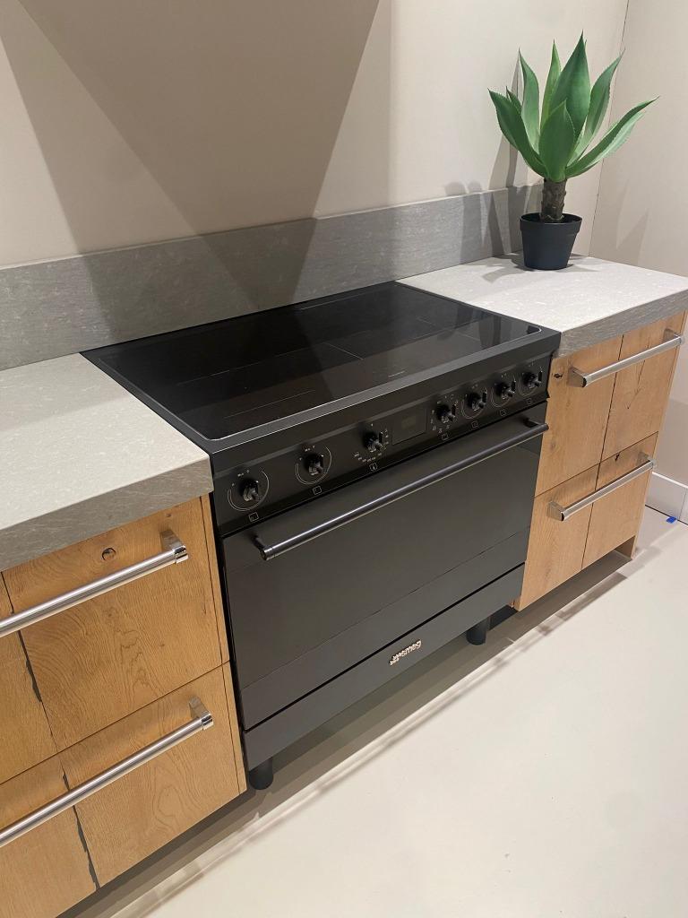 Complete luxe Showroomkeukens, Overige kleuren, Hoekkeuken, Ophalen of Verzenden, Zo goed als nieuw