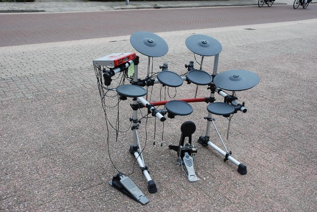 (Elektrische) drumstellen speelklaar in Wehl  -DEEL 2-, Muziek en Instrumenten, Drumstellen en Slagwerk, Overige merken, Gebruikt