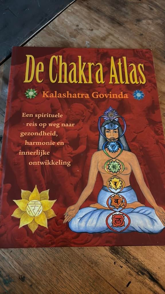 K. Govinda - Chakra Atlas, Boeken, Zo goed als nieuw, Instructieboek, K. Govinda, Ophalen of Verzenden