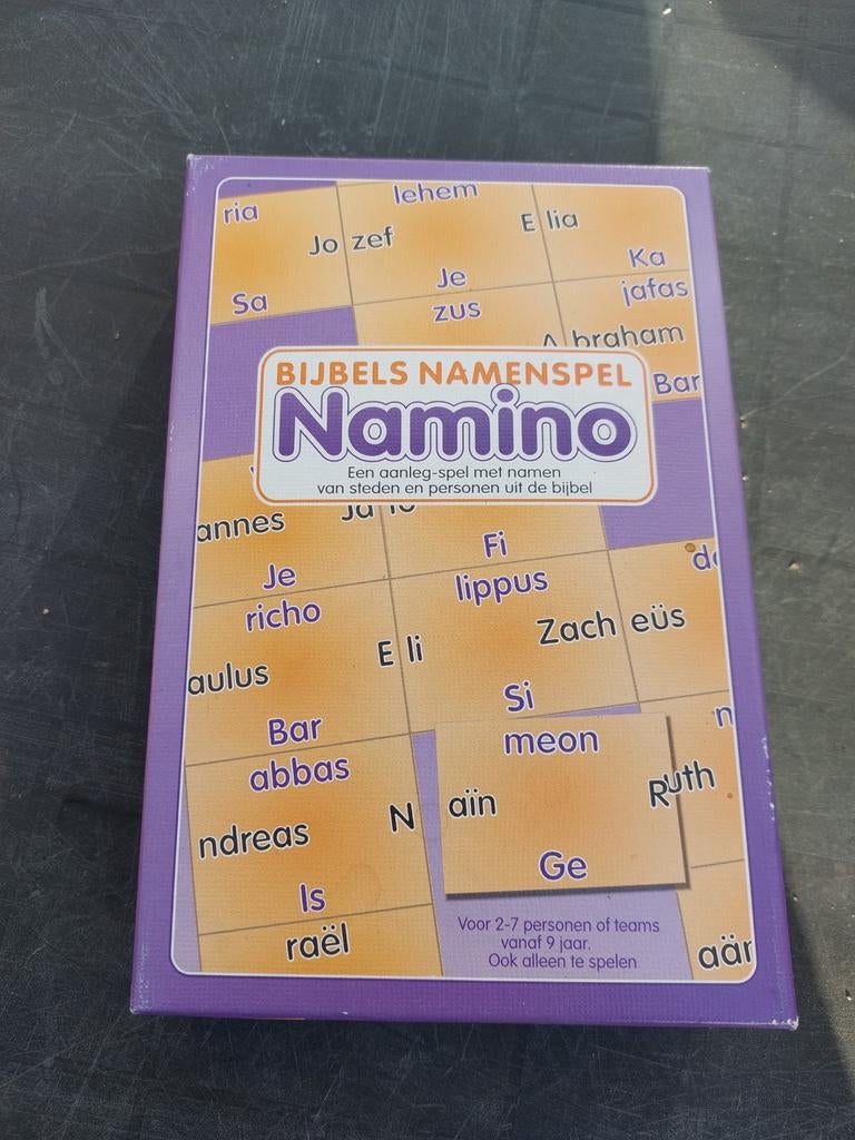 Bijbels Namenspel - Leuk en leerzaam!, Hobby en Vrije tijd, Gezelschapsspellen | Bordspellen, Ophalen, Gebruikt, Namino, Vijf spelers of meer