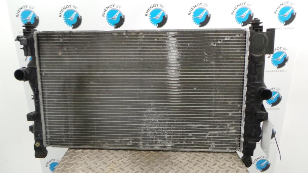 OPEL ASTRA RADIATEUR 2011, Ophalen of Verzenden, Gebruikt, Stiba lid