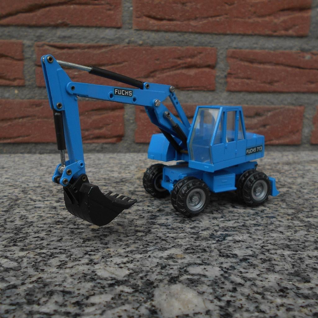 nzg fuchs wielgravermachine graafmachine bagger 1/50 zgan, Ophalen of Verzenden, Zo goed als nieuw, Overige typen, NZG