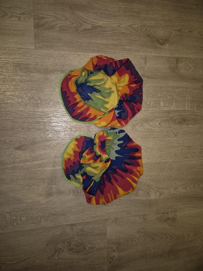 2 Carnavalspetjes, Carnaval, Kleding, Ophalen, Maat 38/40 (M)