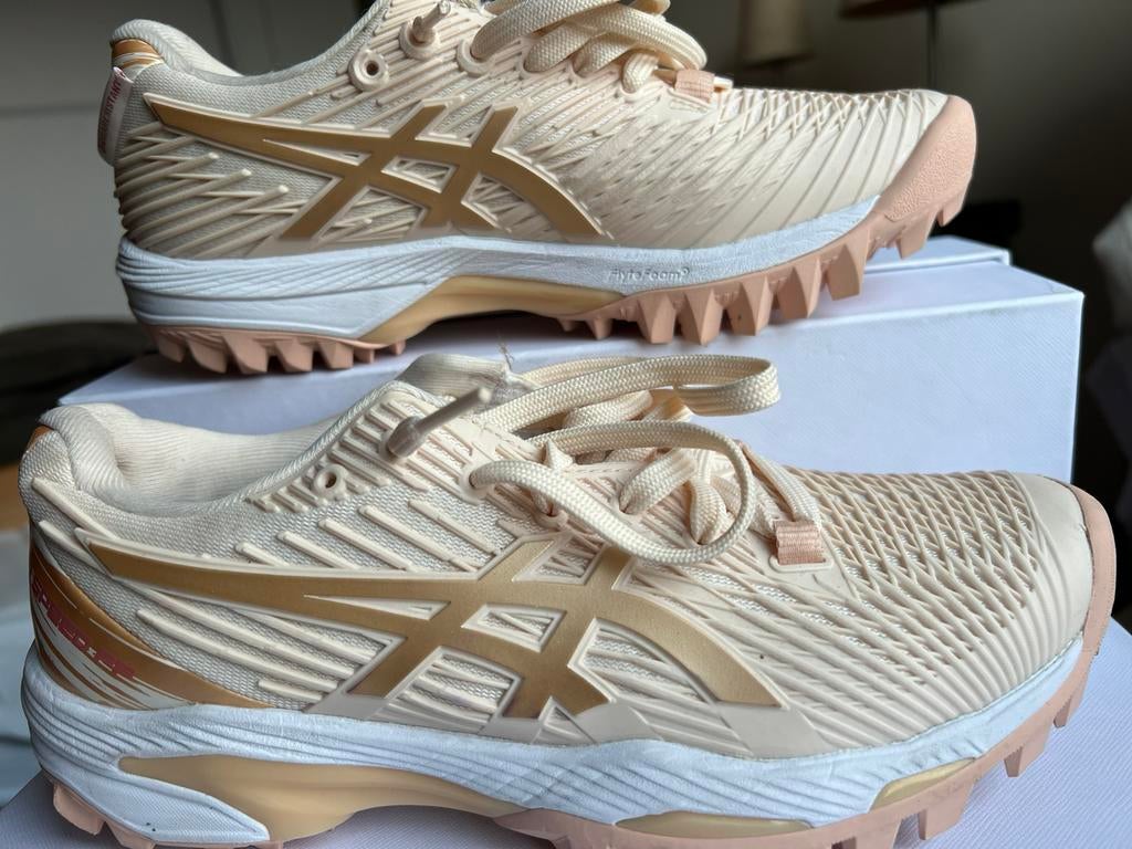 nieuwe asics dameshockey schoenen, mt 37, Ophalen of Verzenden, Nieuw, Schoenen