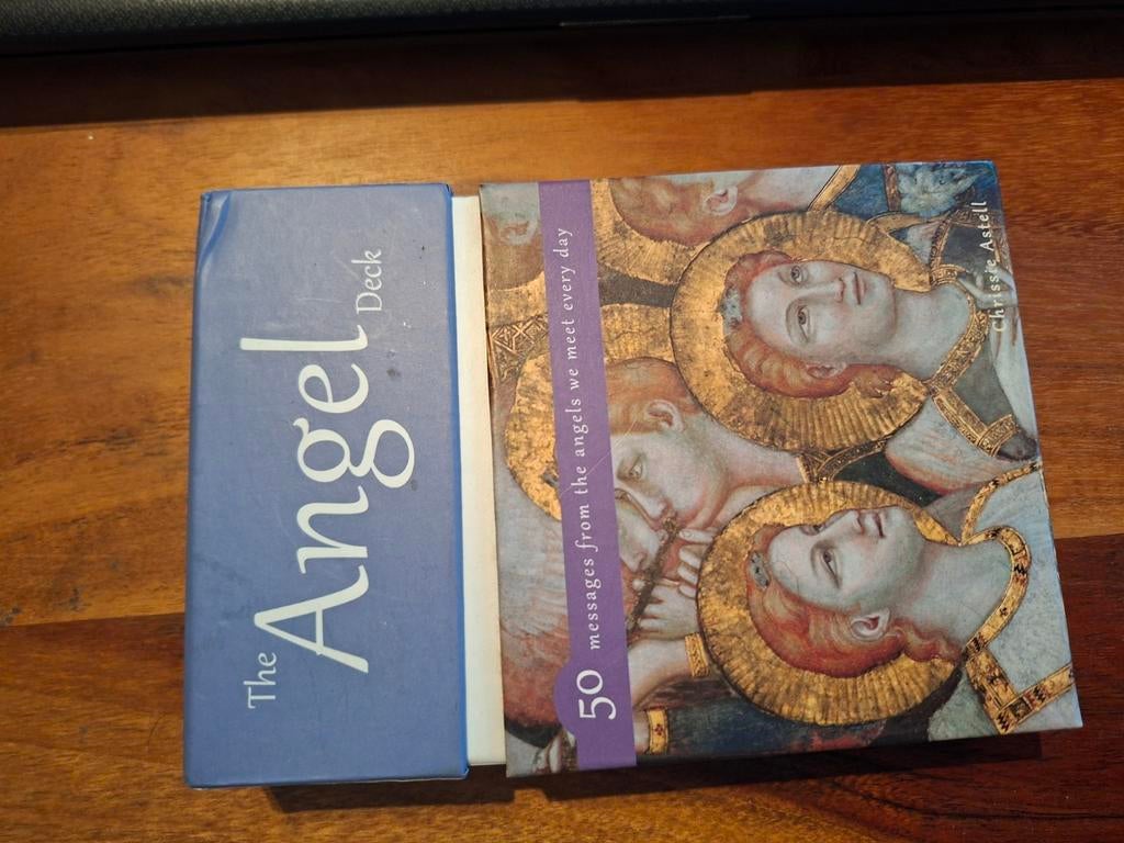 The Angel deck, Chrissie Astell, Ophalen of Verzenden, Zo goed als nieuw, Spiritualiteit algemeen, Overige typen