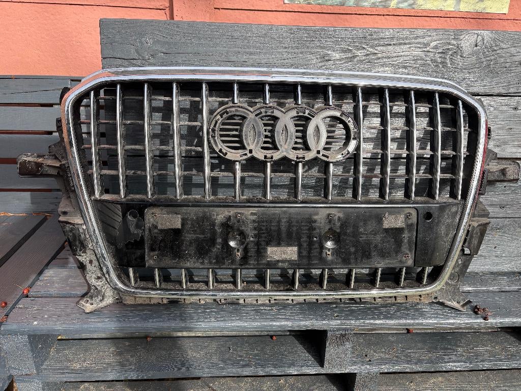 Originele Audi Q5 8R, S-line grill., Gebruikt, Voor, Bumper, Audi