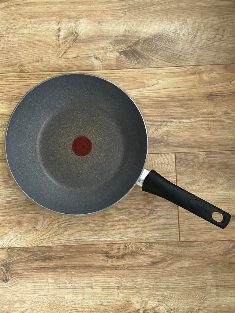 Tefal Koekenpan - Gebruikt, maar in goede staat, Gebruikt, Inductieplaat, Aluminium, Ophalen of Verzenden