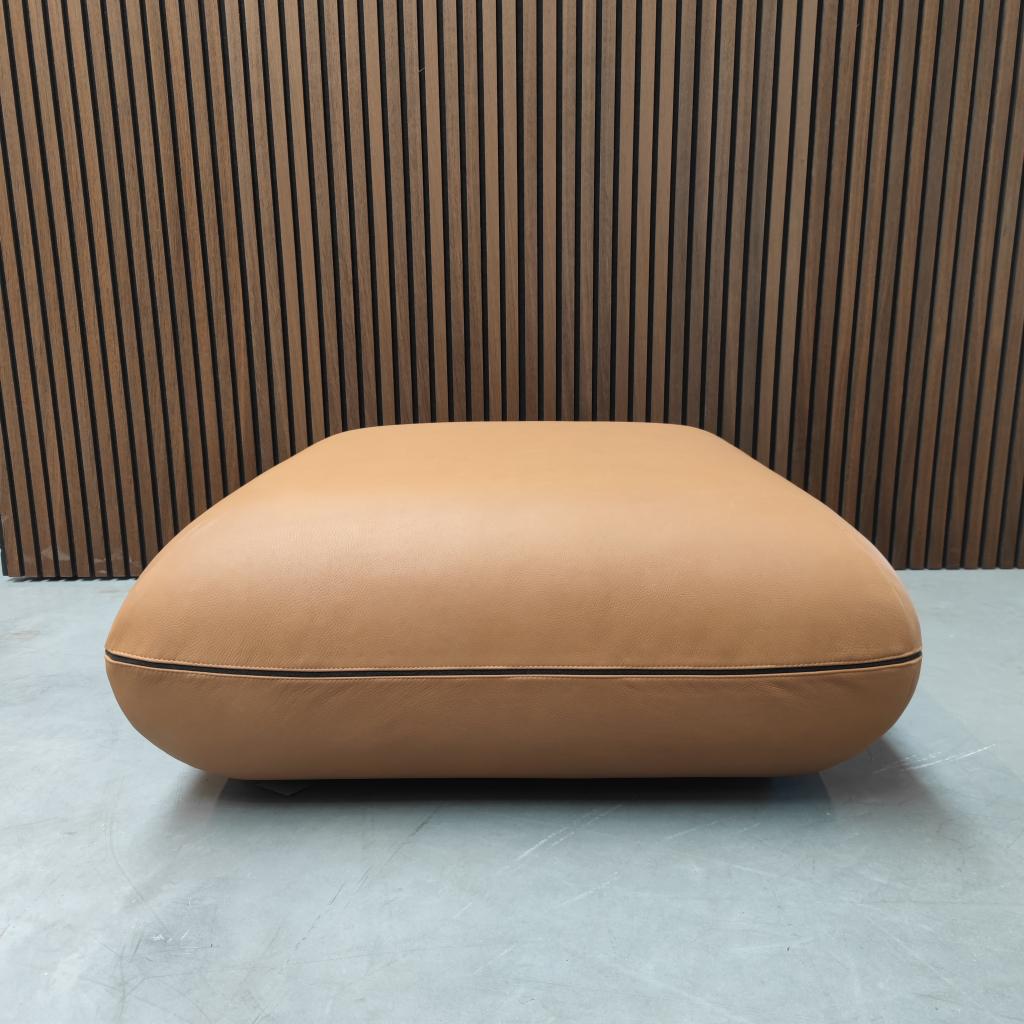 COR Jalis Ottoman in Cognac Leder, Huis en Inrichting, Nieuw, 75 tot 100 cm, Nonenstraße 12 33378 Rheda-Wiedenbrück, 75 tot 100 cm