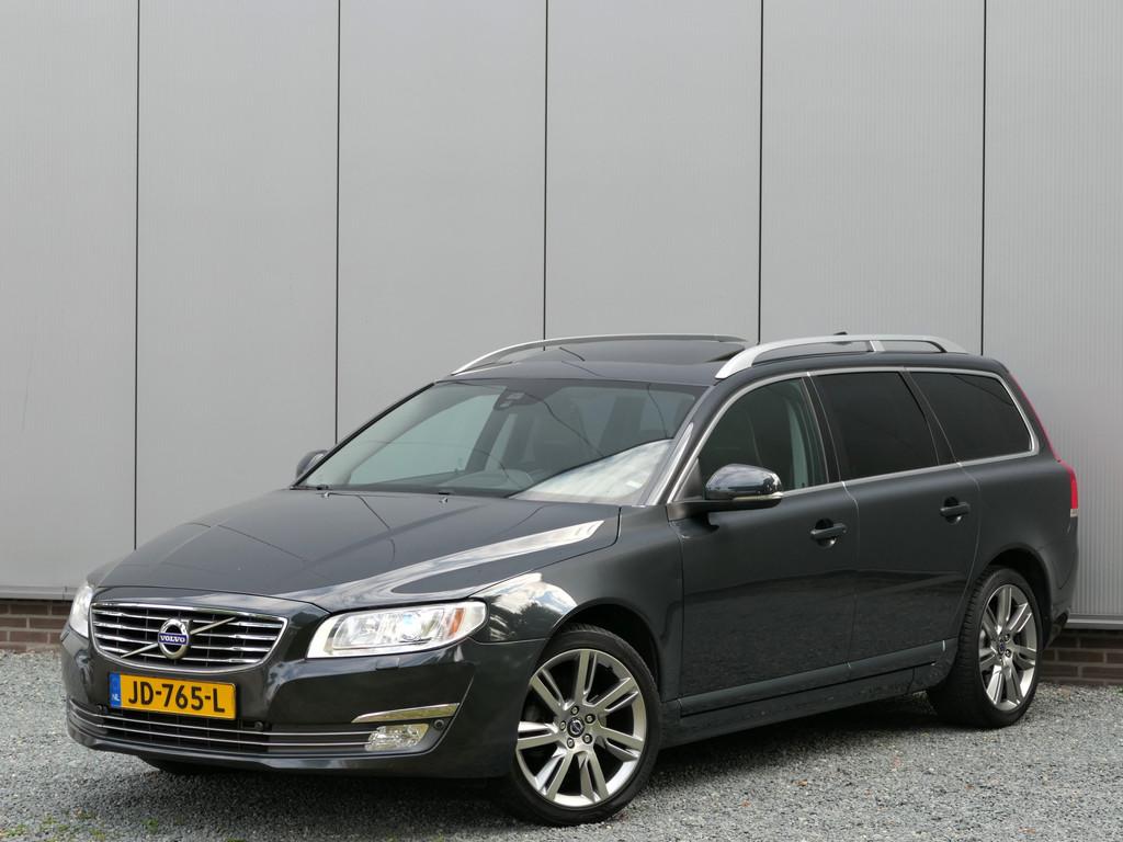 Volvo V70 2.0 T4 AUT Inscription Edition Schuifdak / Trekhaa, Gebruikt, Euro 6, 1969 cc, Lichtsensor