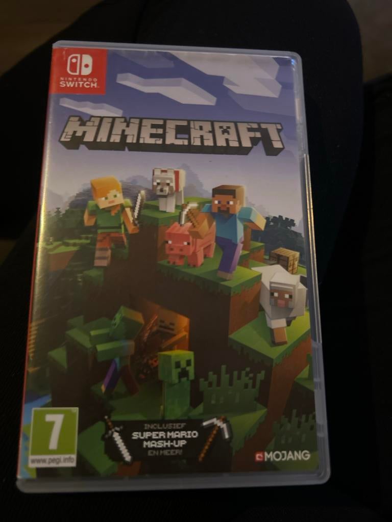 Minecraft Nintendo Switch - Inclusief Super Mario Mash-Up, Eén computer, Ophalen of Verzenden, Zo goed als nieuw, 3 spelers of meer