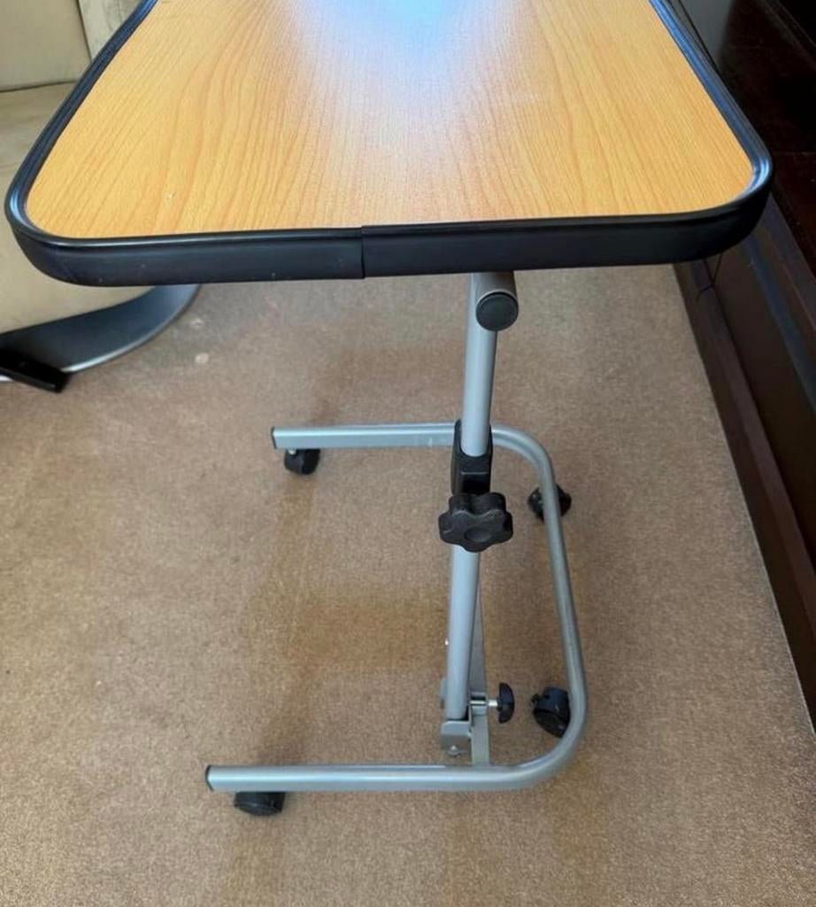 Bedtafel bureau verrijdbaar z.g.a.n., Huis en Inrichting, Bureaus, Ophalen