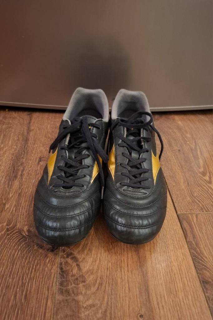 Voetbalschoenen Mizuno Morelia II Club, Sport en Fitness, Voetbal, Ophalen, Schoenen