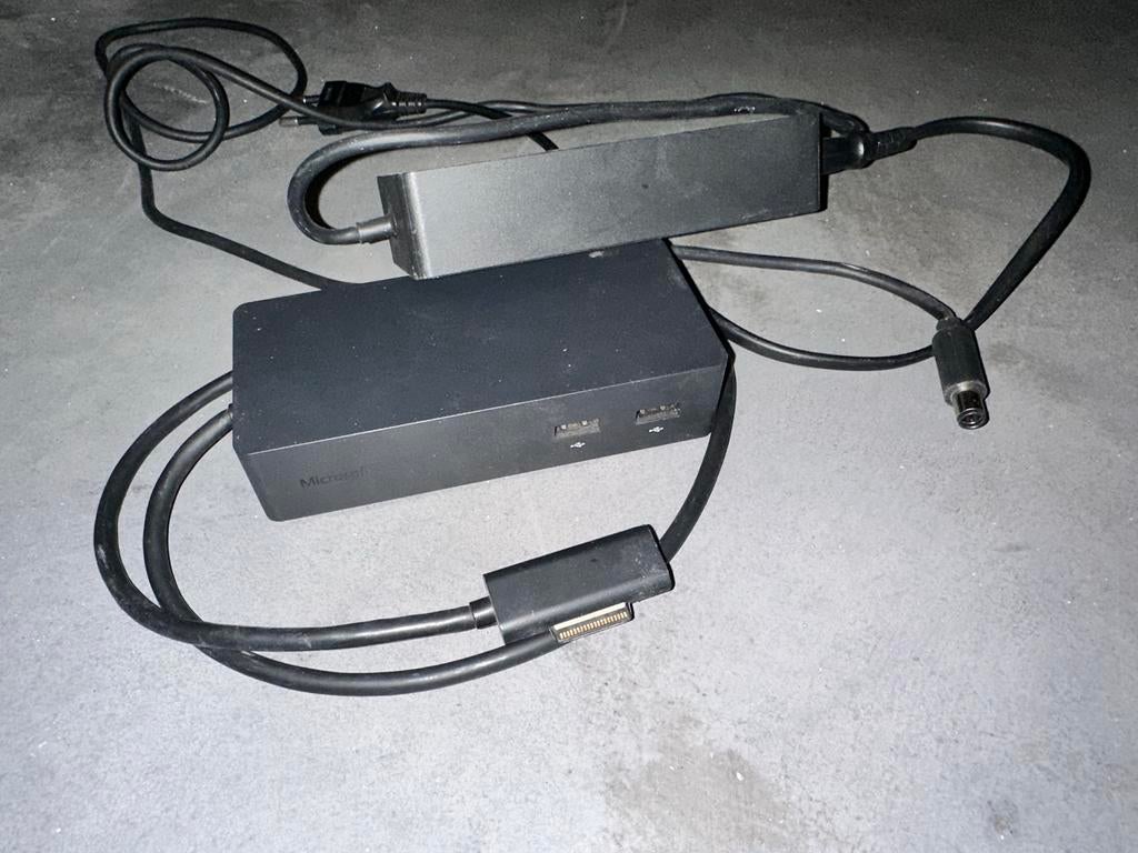 Microsoft Surface Dock 1661 - Docking Station, Computers en Software, Dockingstations, Ophalen of Verzenden, Gebruikt, Docking station