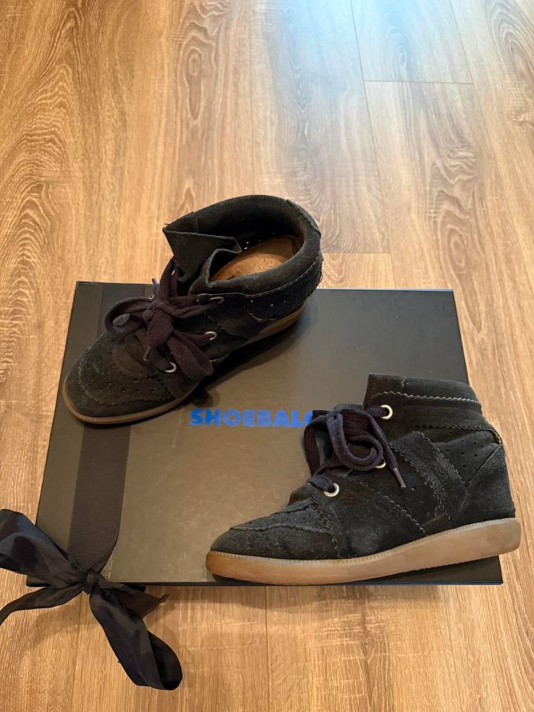 Isabel Marant bobby's maat 37, Kleding | Dames, Schoenen, Zwart, Ophalen of Verzenden, Sneakers of Gympen, Gedragen