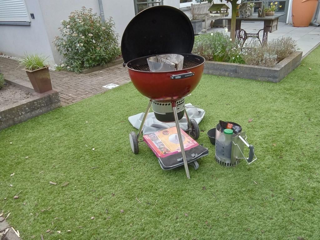 Houtsbbq Weber, Ophalen