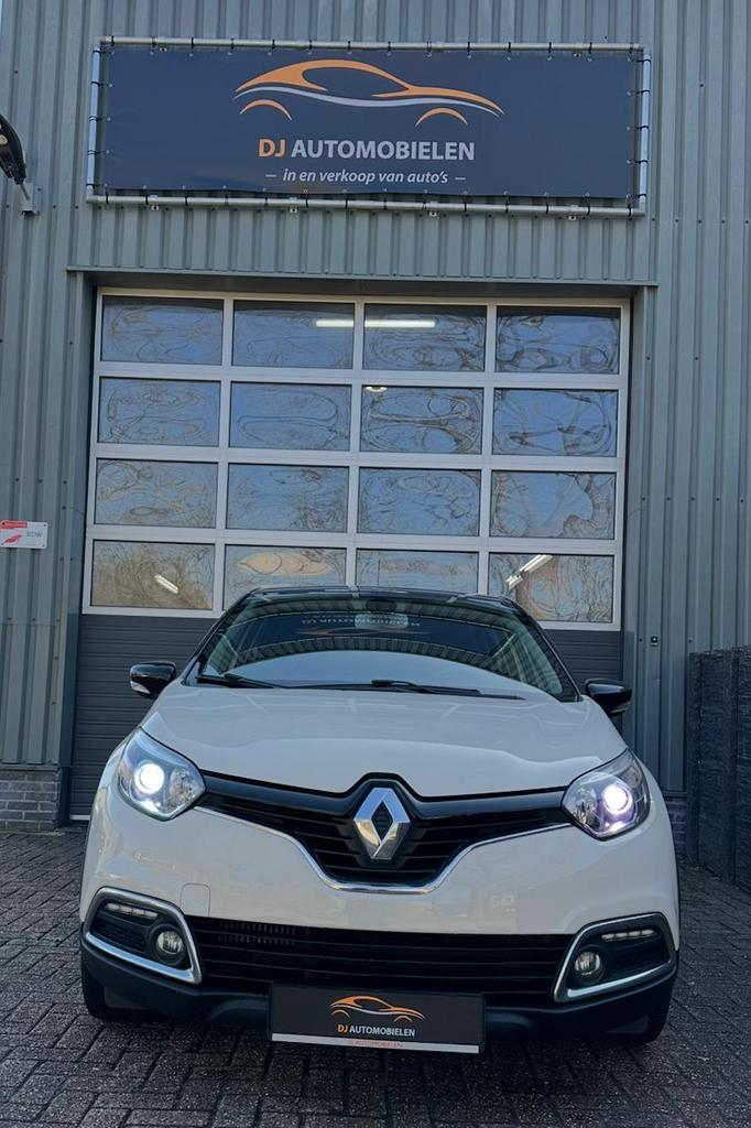 Renault Captur 0.9 TCE 90 2016 Wit, Auto's, Renault, Voorwielaandrijving, 898 cc, Stof, Zwart