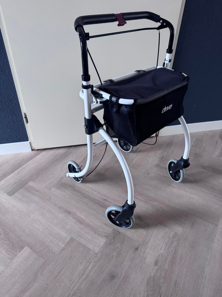 Rollator, Ophalen of Verzenden, Opvouwbaar, Zo goed als nieuw