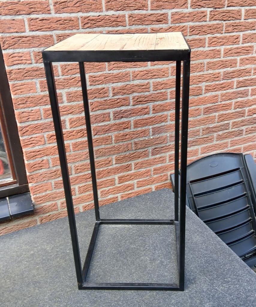 Industriële bijzettafel/plantenstandaard hout en metaal, Huis en Inrichting, Ophalen, Minder dan 55 cm, Vierkant, Zo goed als nieuw