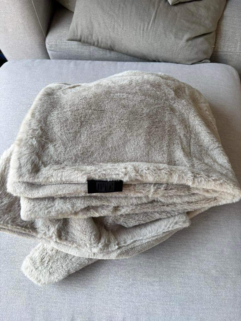 2 Fluffy bont plaid sasha KAAT amsterdam zand 130 x 170, Ophalen of Verzenden, Zo goed als nieuw