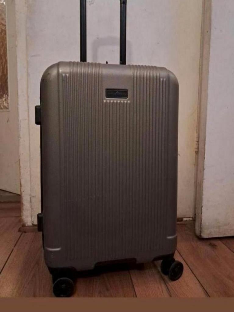 Te koop, spitsbergen merk reiskoffer/Baggage, Ophalen of Verzenden, Zo goed als nieuw, Hard kunststof