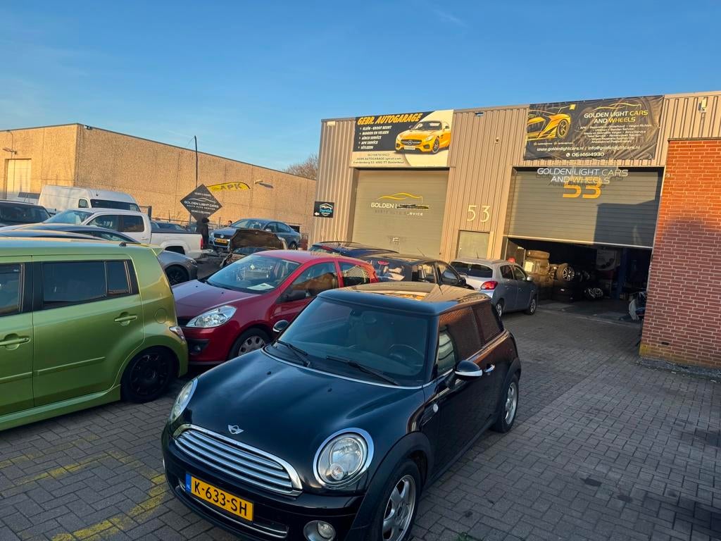 Mini Mini 1.4 One r56 Anniversary MK II Nieuwe APK, Voorwielaandrijving, Gebruikt, 4 stoelen, Bedrijf