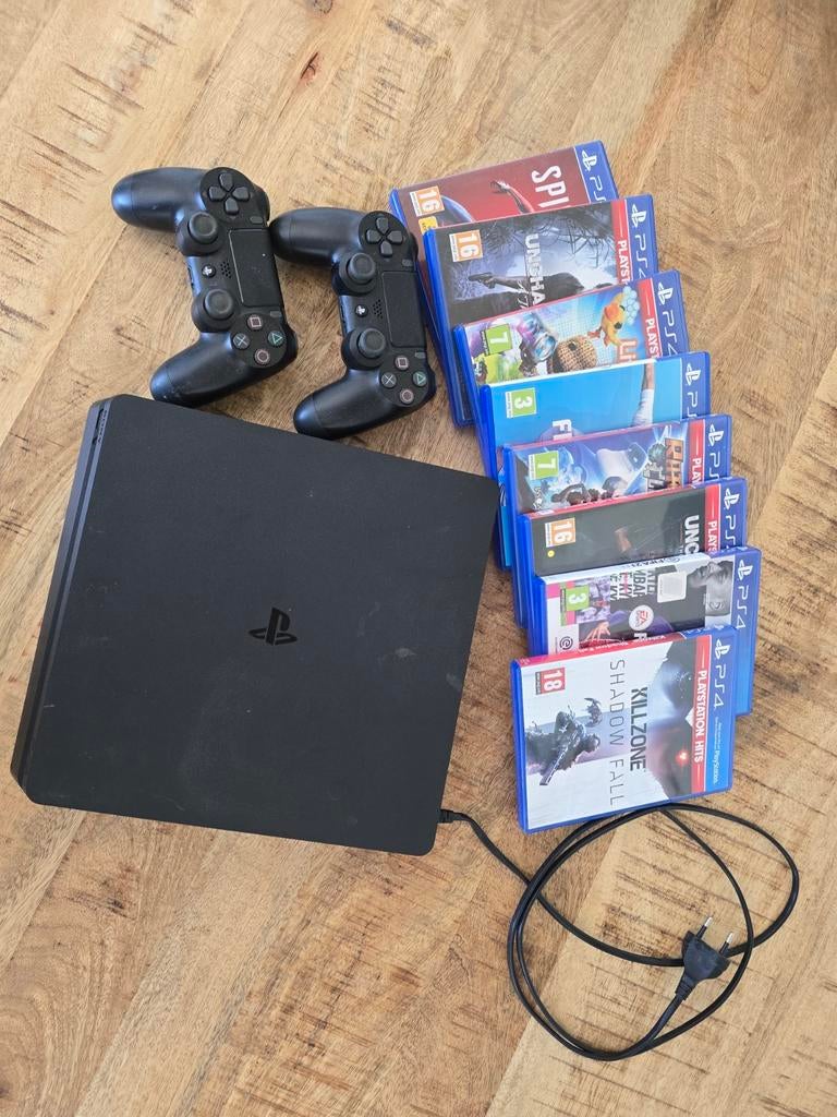 PlayStation 4 met games en 2 controllers, Ophalen, Gebruikt, Met 2 controllers, Met games