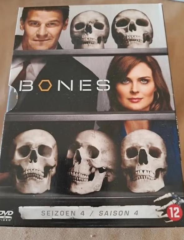DVD boxset Bones seizoen 4, Ophalen of Verzenden, Zo goed als nieuw, Vanaf 12 jaar, Boxset