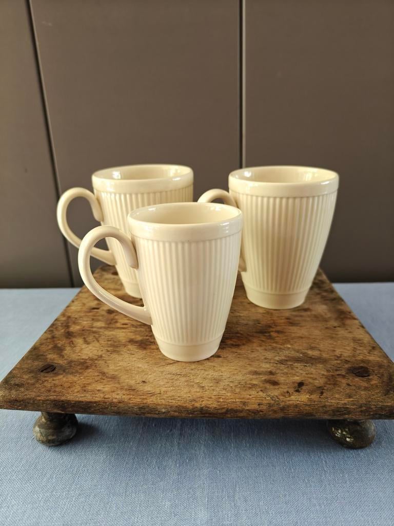 Wedgwood Windsor 3 mokken, Ophalen of Verzenden, Zo goed als nieuw, Wedgwood, Kop(pen) en/of Schotel(s)
