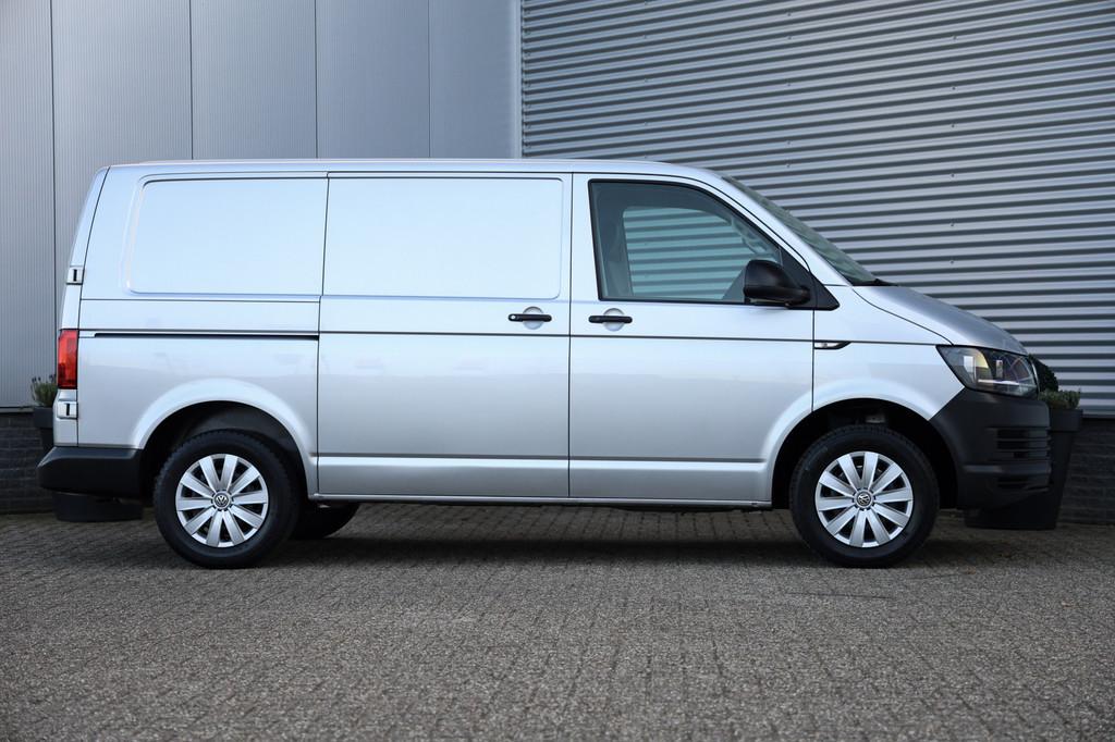 Volkswagen Transporter 2.0 TSI L1H1 Comfortline Benzine Airc, Voorwielaandrijving, Stof, Euro 6, 4 cilinders