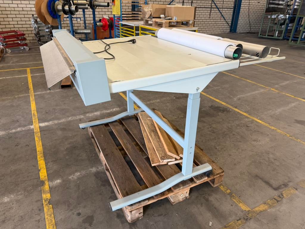 Vouwmachine papier, Ophalen of Verzenden, Zo goed als nieuw